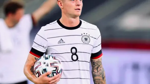 京东电竞战队成，真人百家乐，立，跨界合作打造新生态